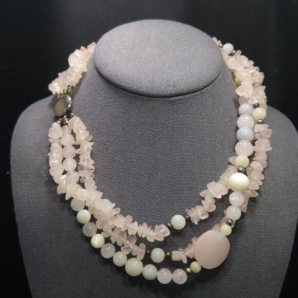 Rose Quartz Gemstone Beaded Necklace Silver Plated Clasp 1960s Vintage - Picture 2 of 10